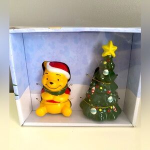 Disney Holiday Christmas Winnie The Pooh Ceramic Salt & Pepper Shakers